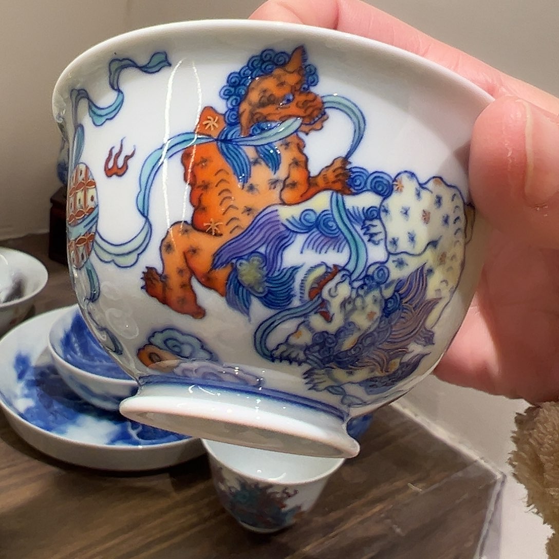 青杉堂原矿斗彩盖碗