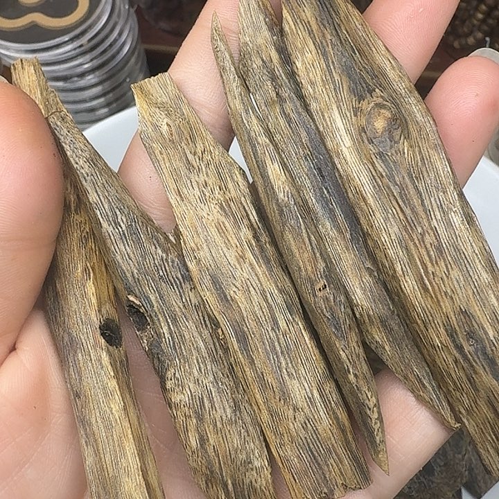 沉香沉香碎屑27.9克