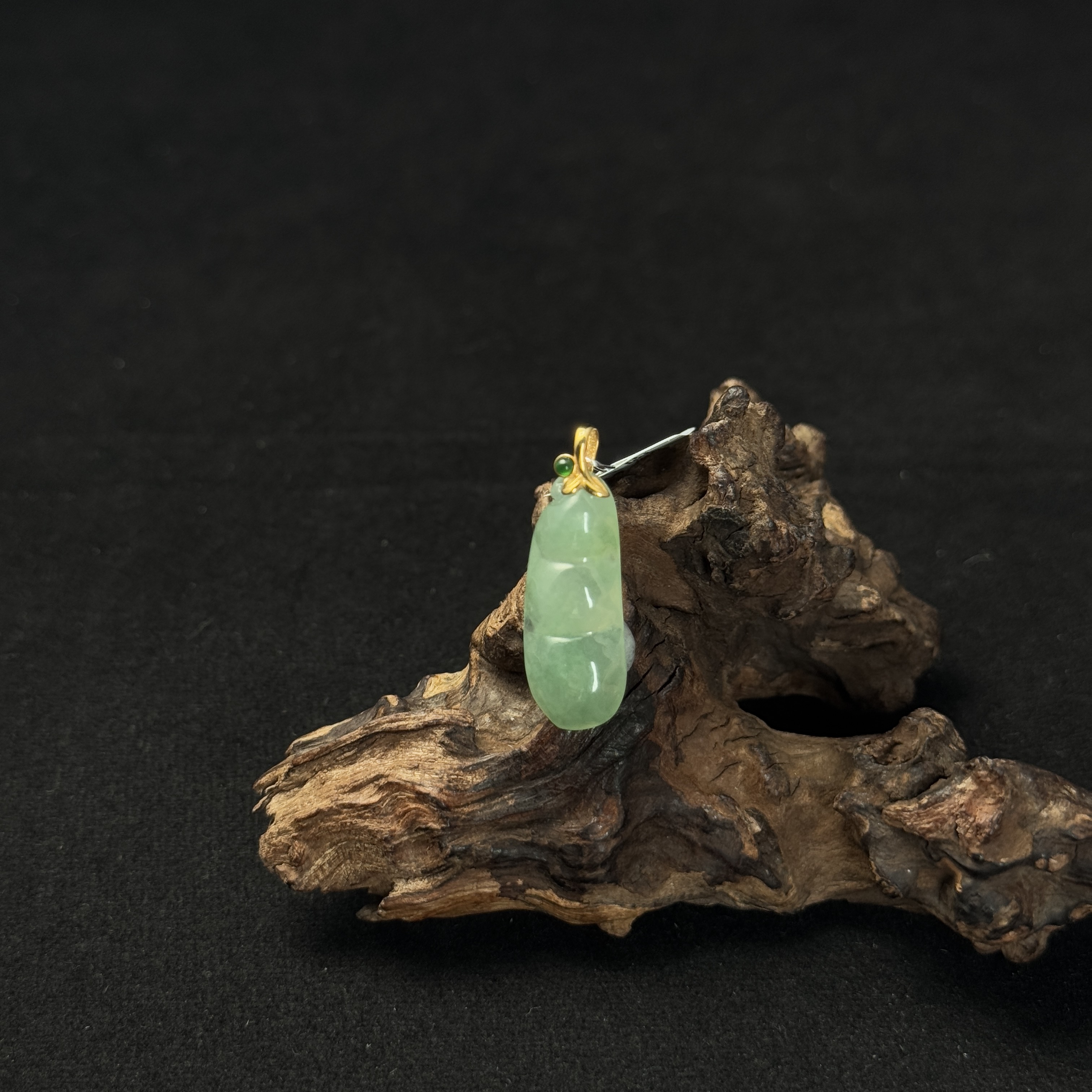 【诚翠拍品第九十四期午】翡翠66吊坠HJJj2049金