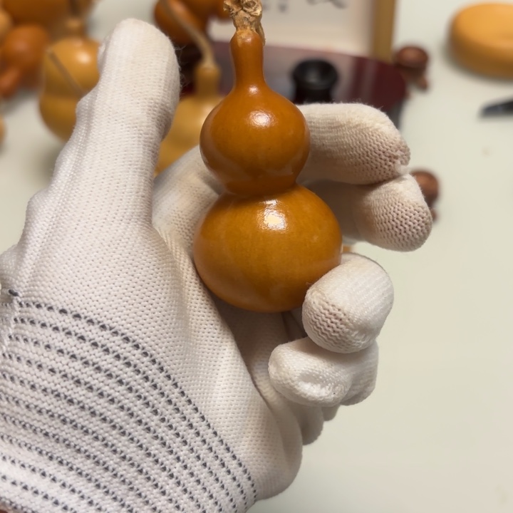 J***r天然手捻老皮葫芦