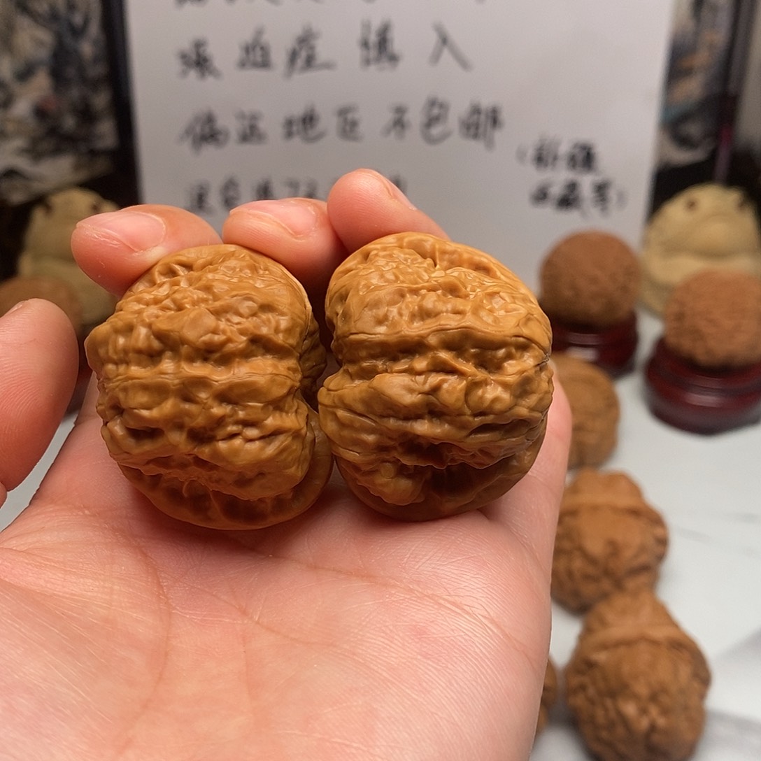 文玩核桃吊坠蛤蟆头40