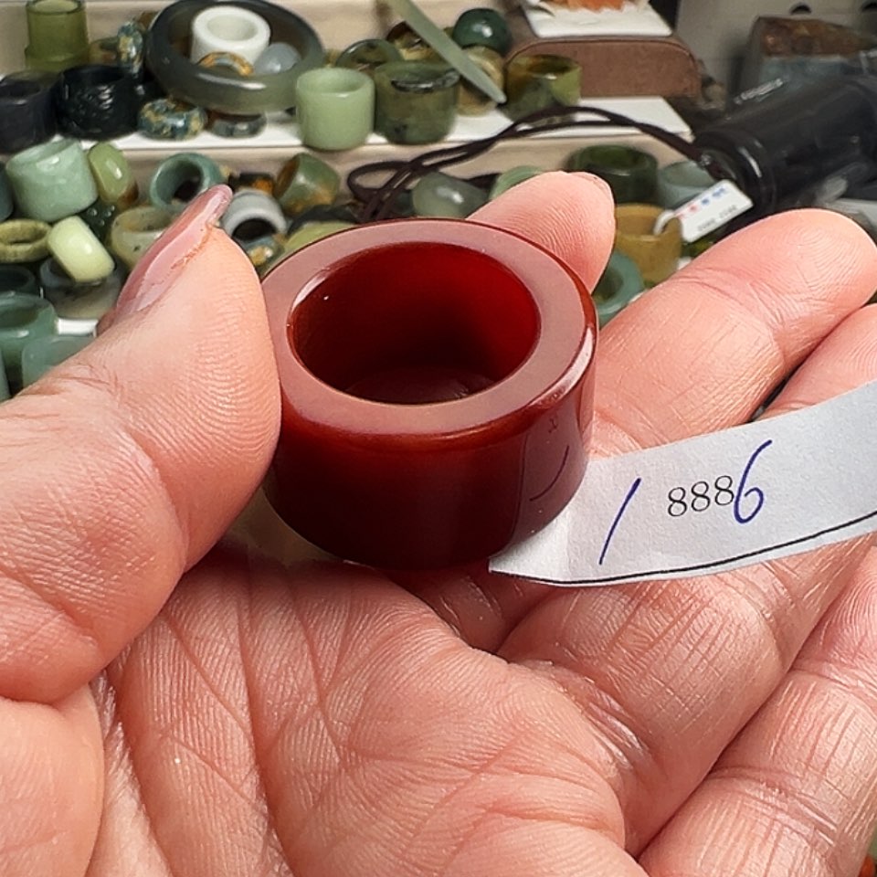 【闪购商品】未镶嵌蛇纹石玉戒指尚***修