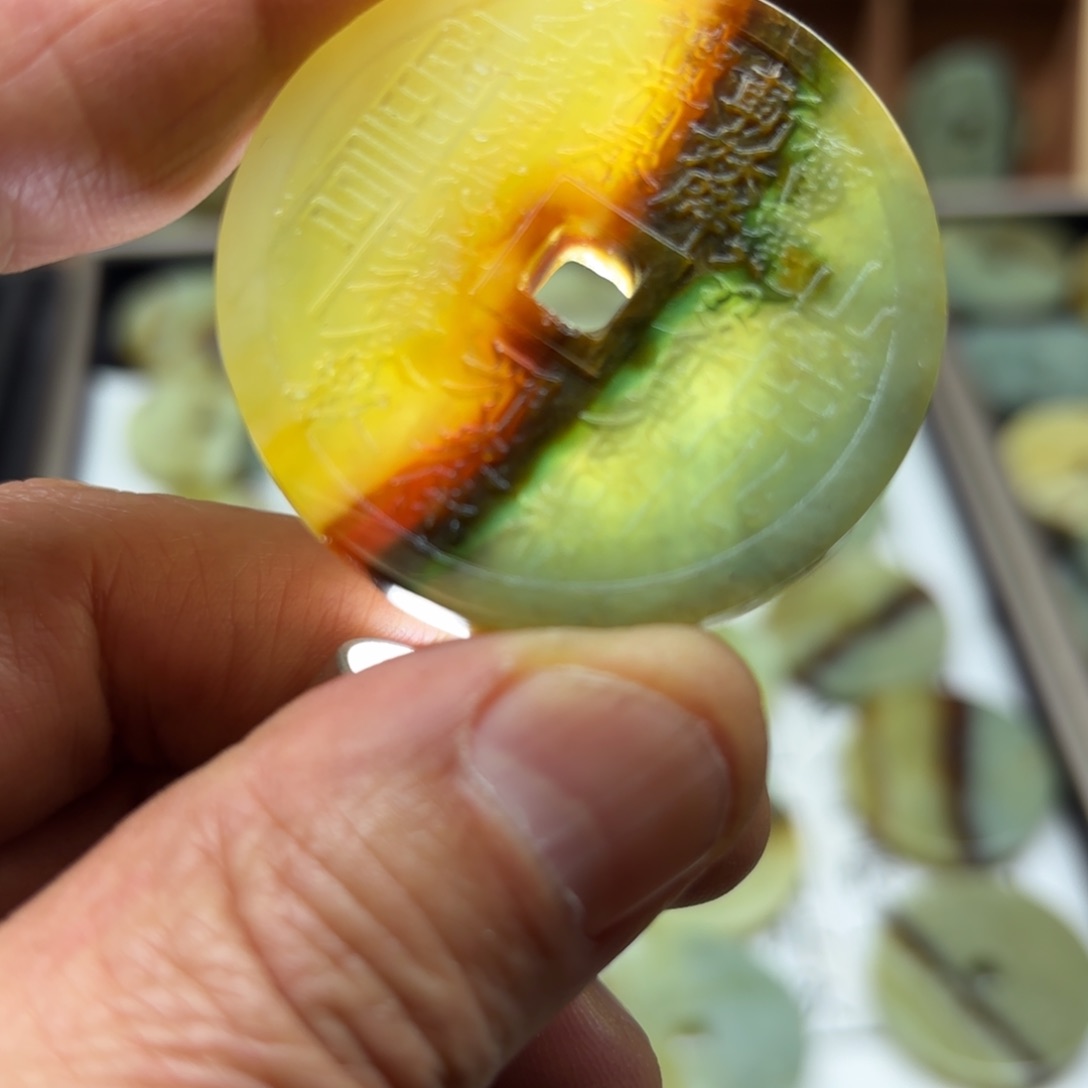 岫玉岫玉山鬼未镶嵌