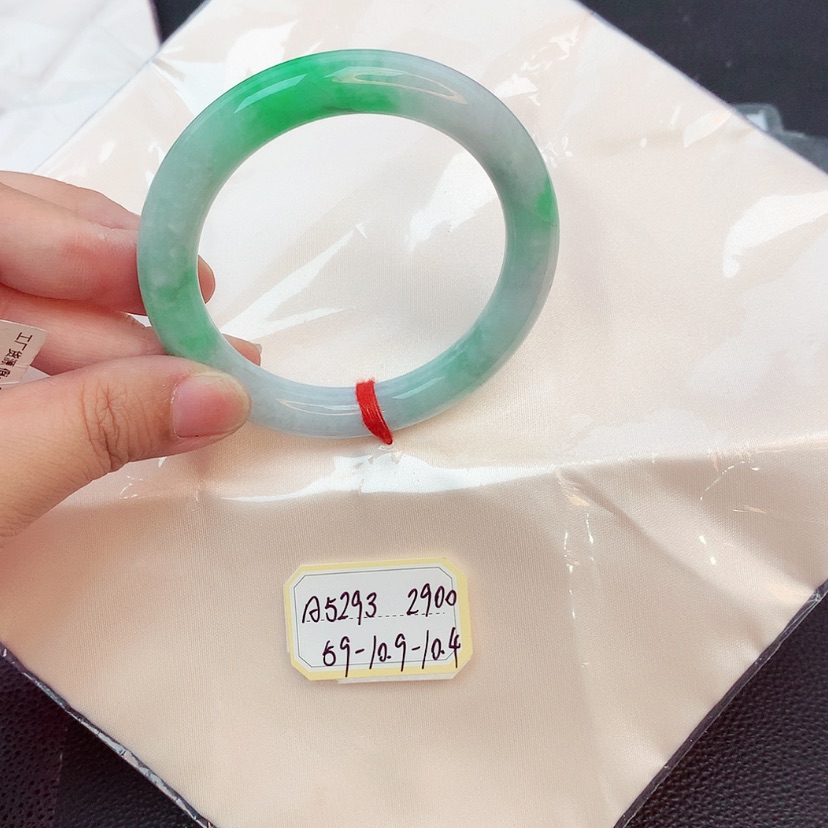 【闪购商品】翡翠手镯未镶嵌天然缅甸翡翠A货