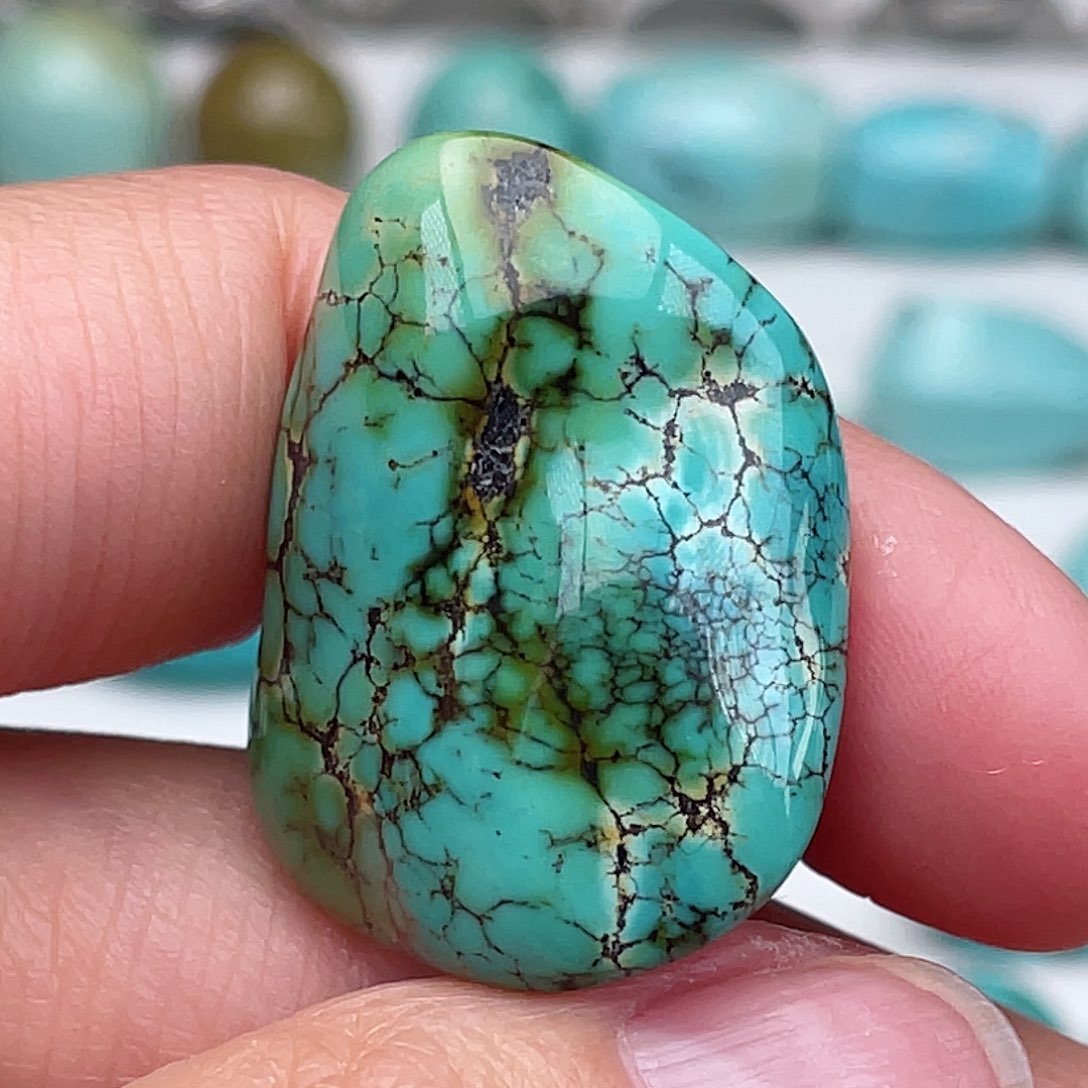 未镶嵌绿松石珠宝奇石