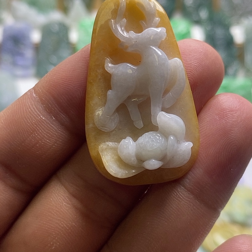 【闪购商品】翡翠未镶嵌颈饰一路发