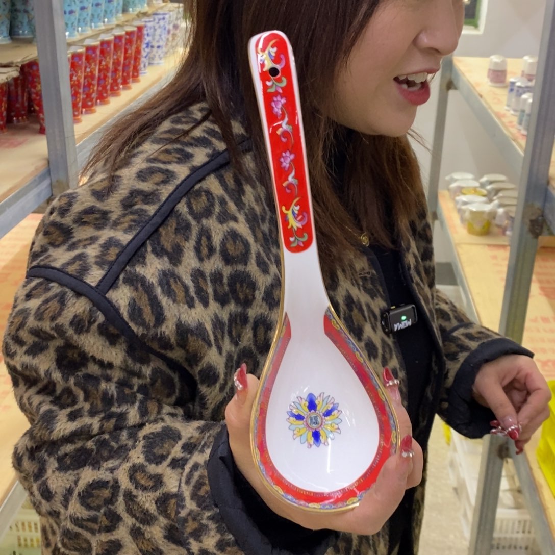 陶瓷1个大，，，，，，，，，，