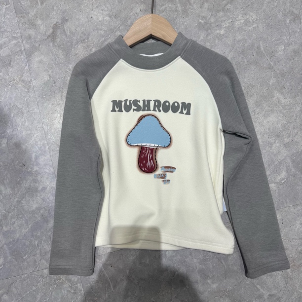 5396儿童蘑菇卡腰德绒打底衫