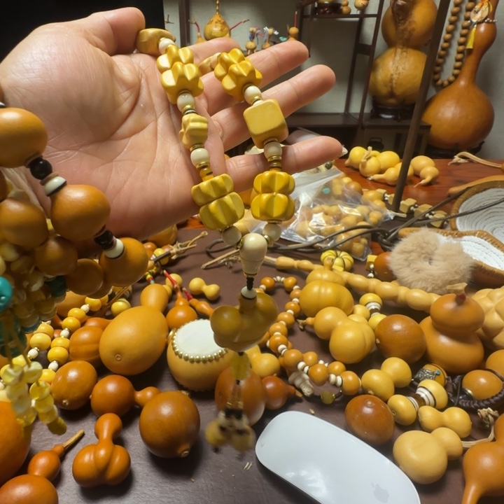 小****你的意思你说不出来啊