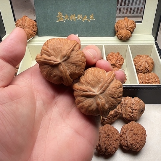 桃核吊坠极品120开角元宝奔（全品）