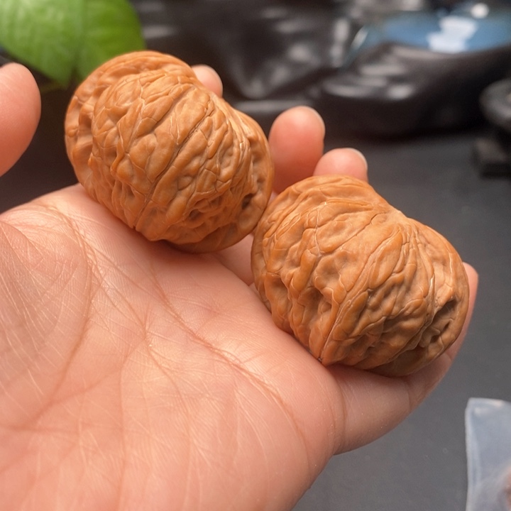 文玩核桃把件蝴蝶磨43尺