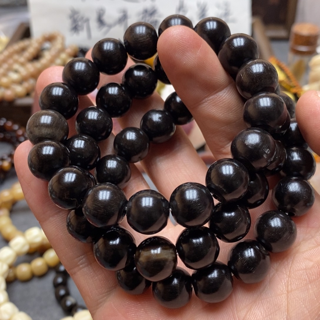 大叶紫檀（黑酸枝木类）