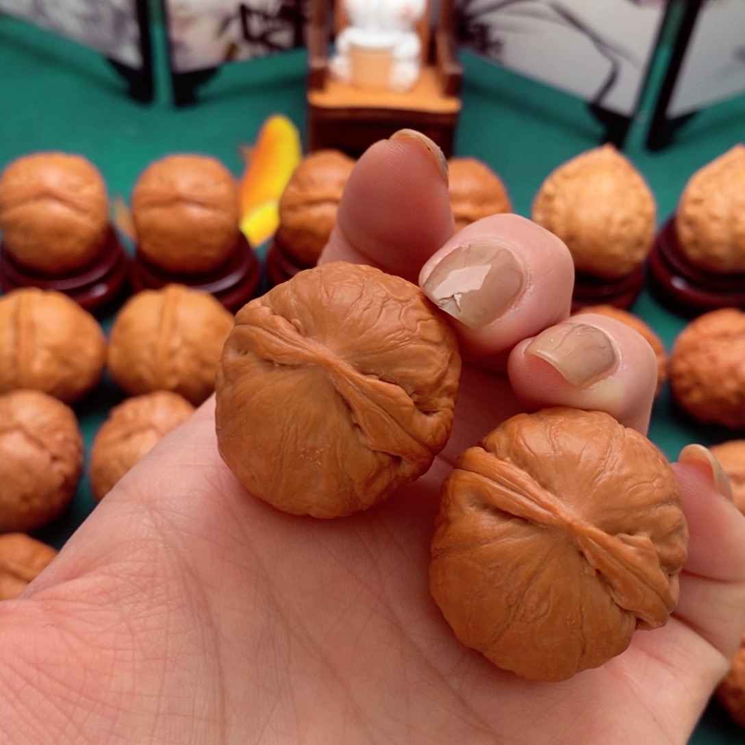 文玩核桃吊坠一****花水晶佛肚