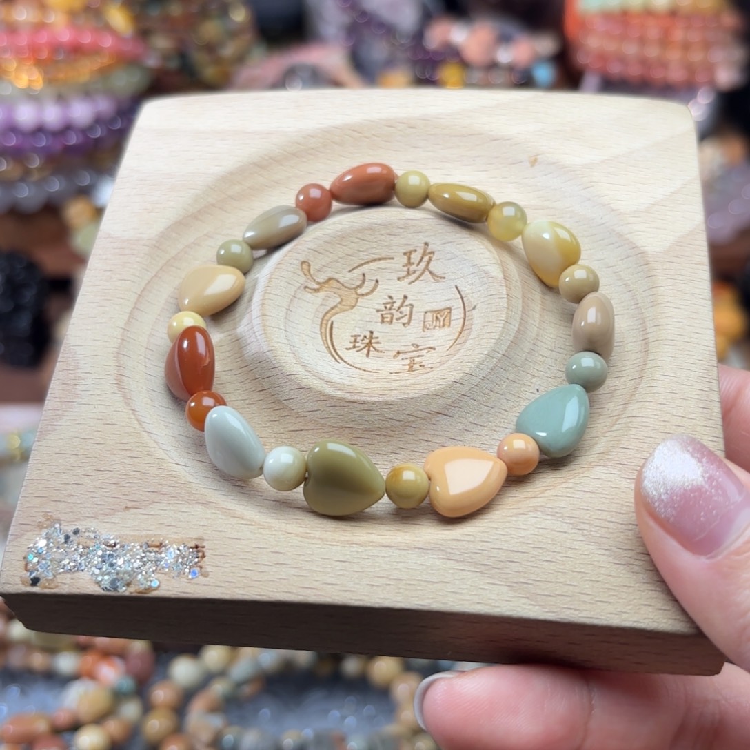 石英质玉未镶嵌珠宝半成品