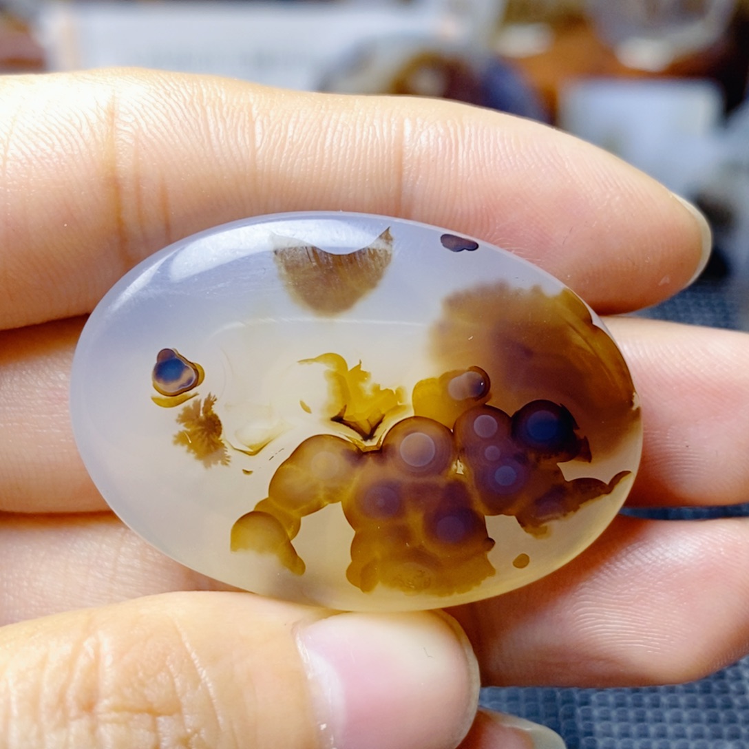 玛瑙/玉髓未镶嵌珠宝奇石