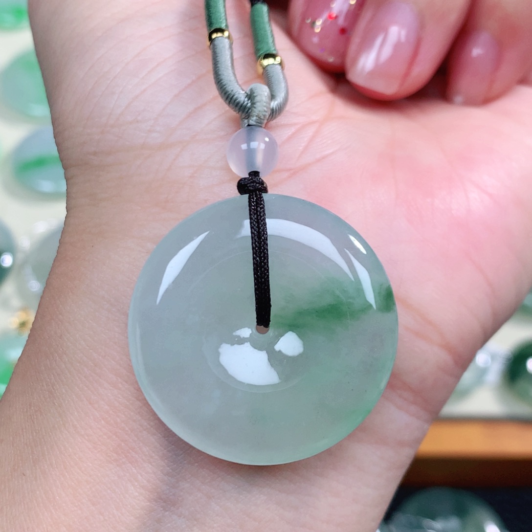 翡翠未镶嵌颈饰30.5-6.0