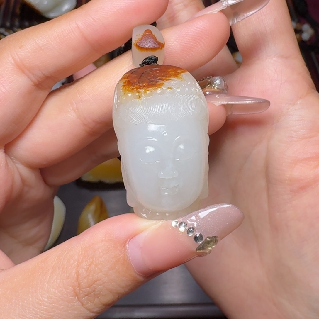 和田玉颈饰未镶嵌周观音