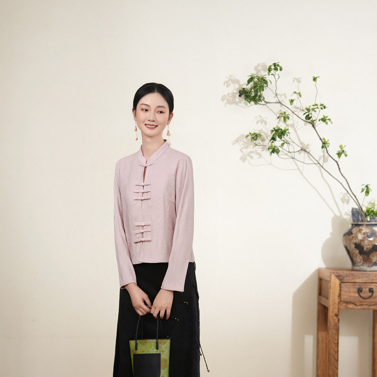 布符「粉凤凰提花一字扣针织上衣」秋季早秋长袖上衣女MQCX40