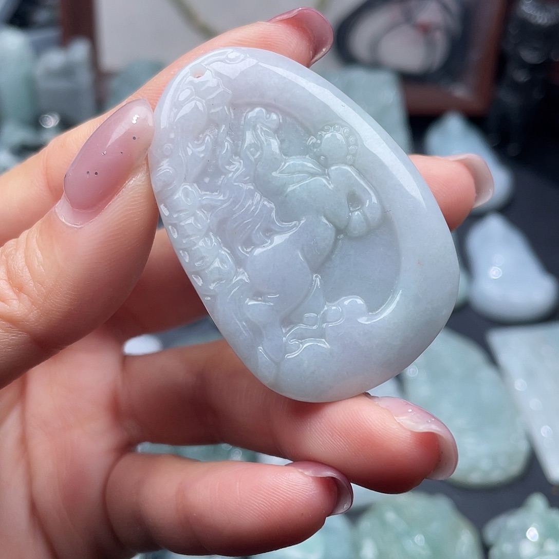 翡翠未镶嵌颈饰翡翠