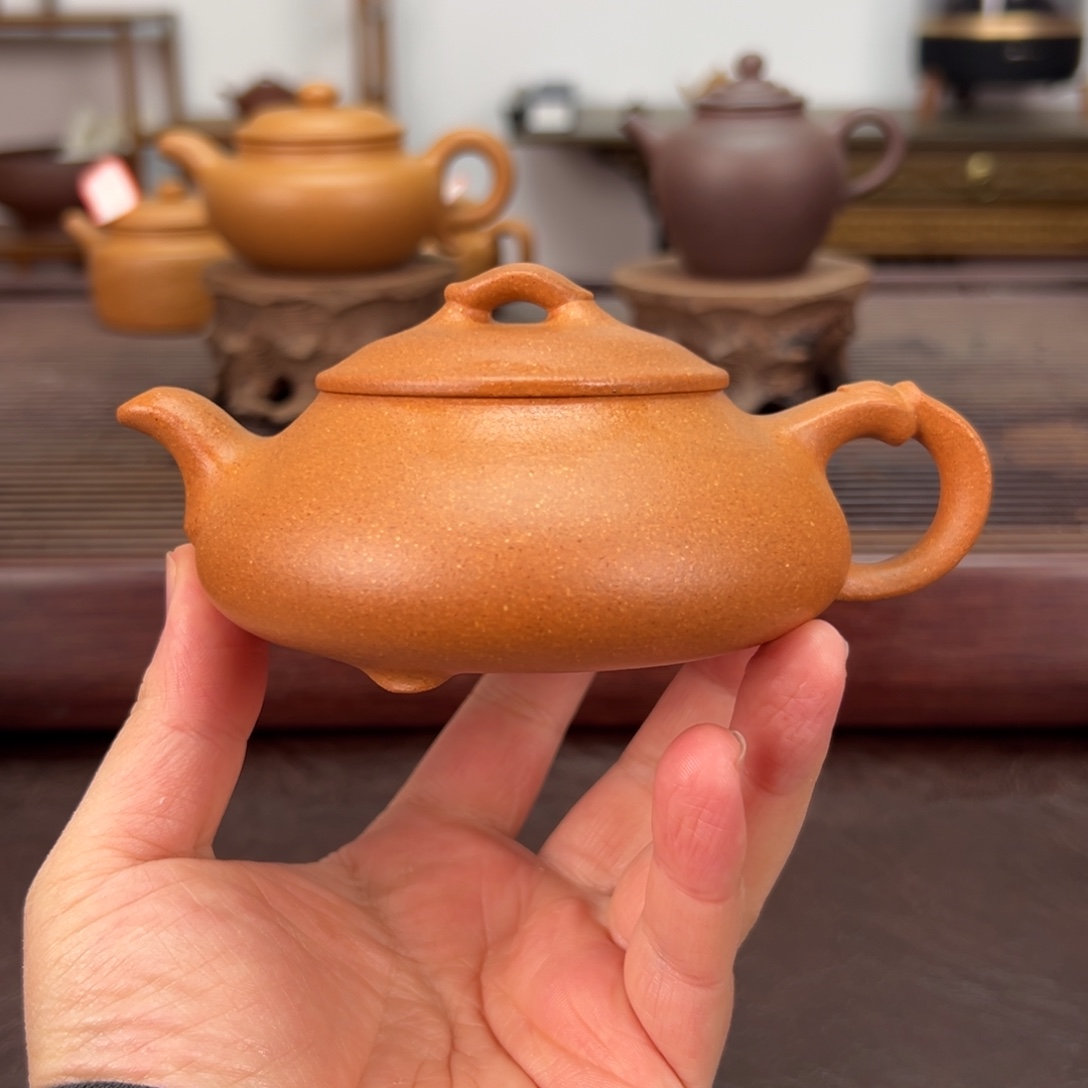 茶壶紫砂老宕口黄金段 170 毫升