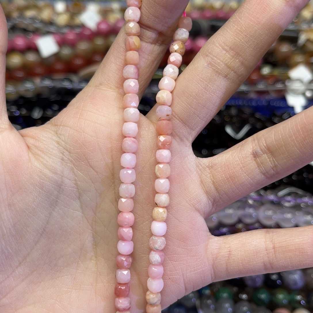 玛瑙/玉髓散珠粉澳宝卡5一条