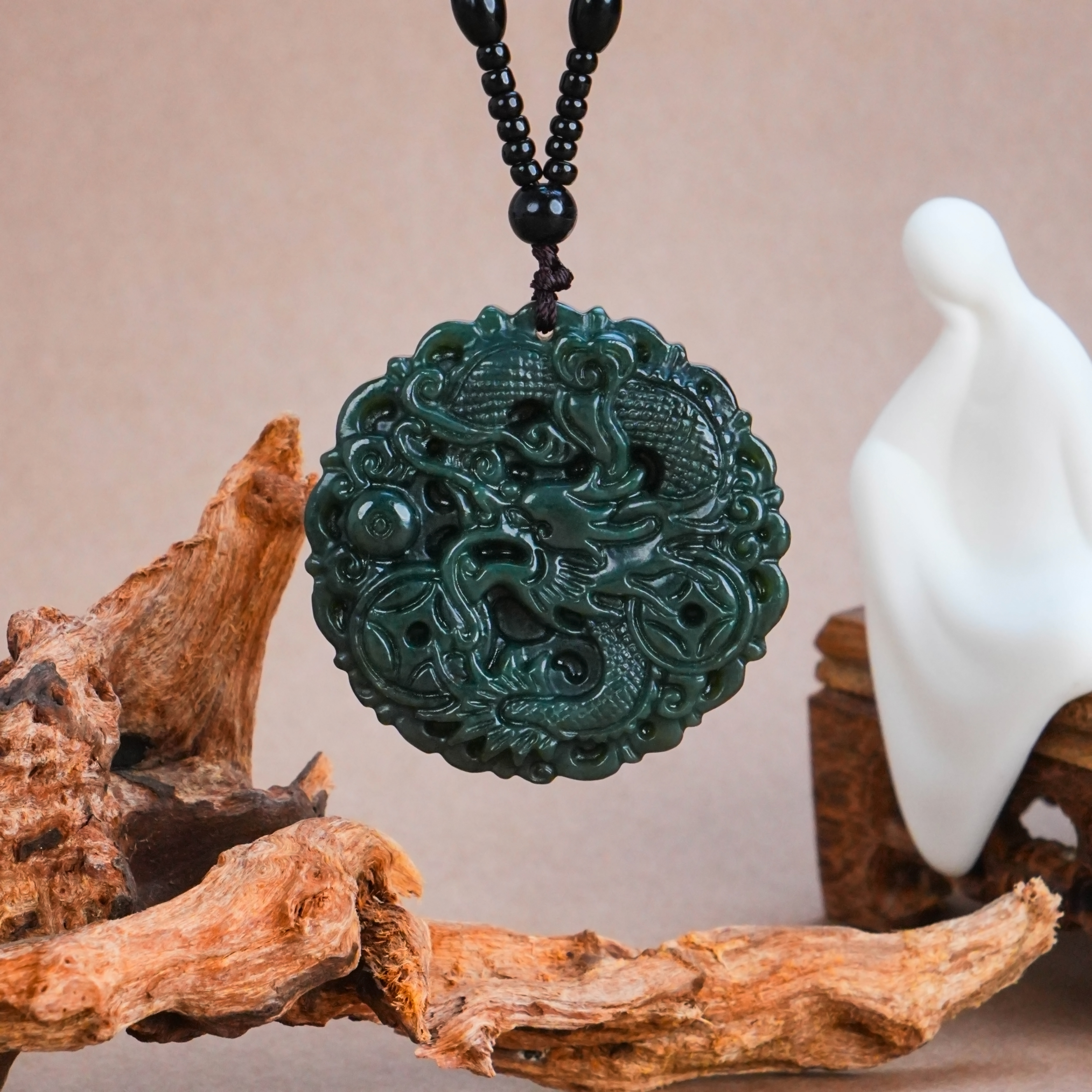 Y-752 天然青玉吉祥龙圆牌【赠小米珠链】约47mm