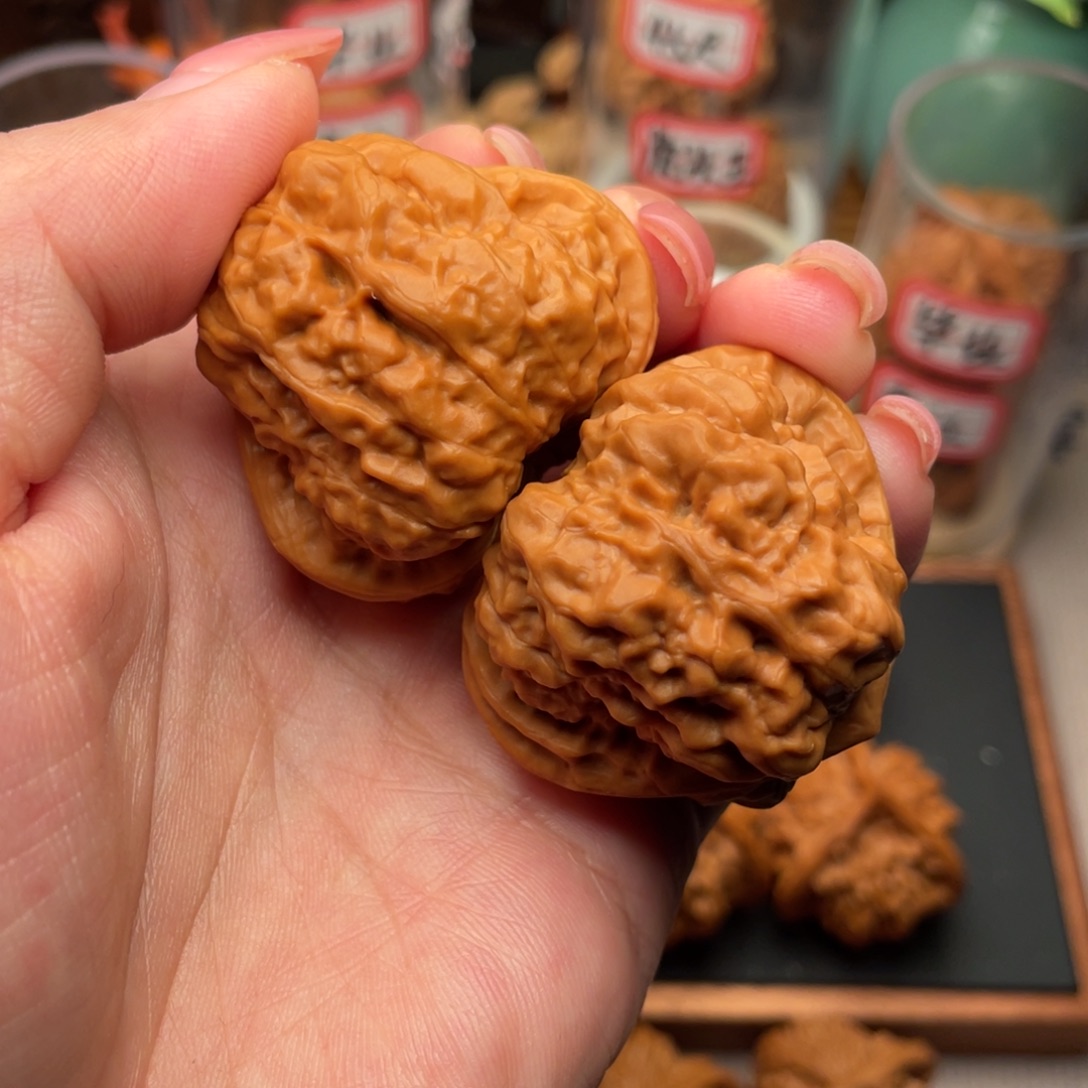 桃核把件延庆正三角蛙40+