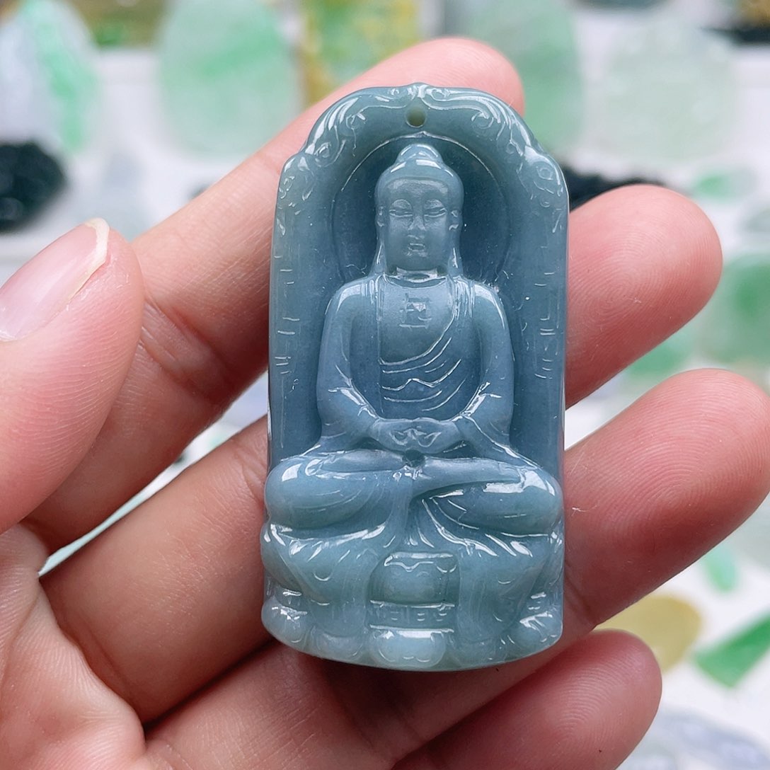 翡翠颈饰未镶嵌大日