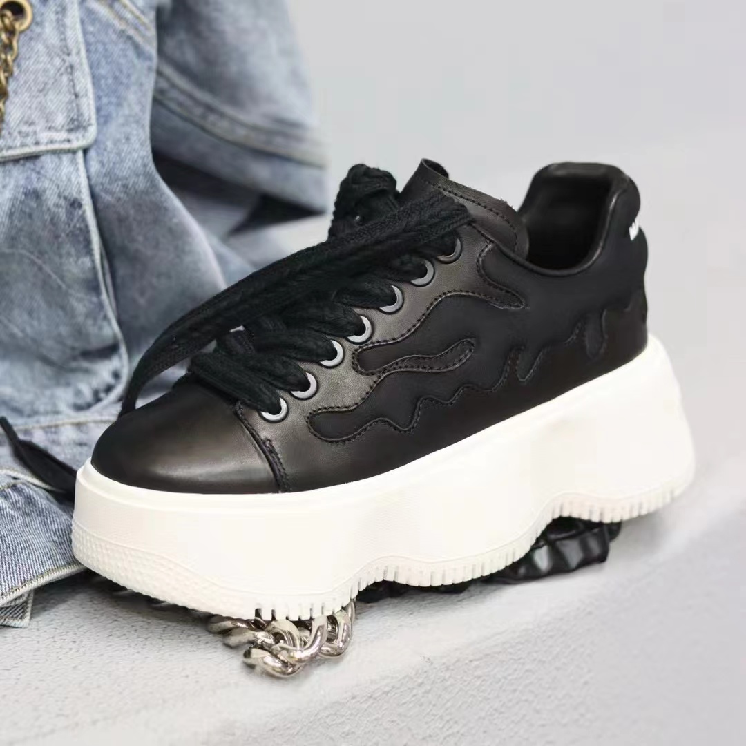 现货C1｜真皮羊里垫设计师款时尚诉松糕女鞋｜半码拍小｜2126-9