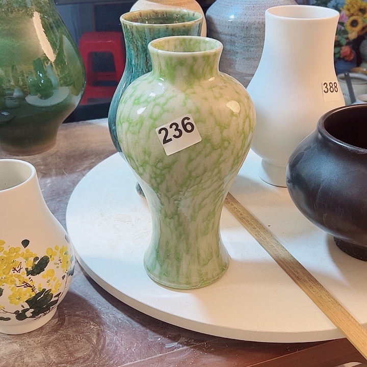 勿***语瓷片高29口7。 摆件。236