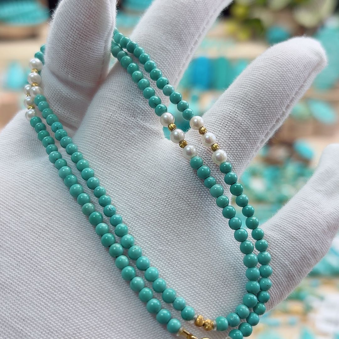 小***子绿松石未镶嵌珠宝奇石