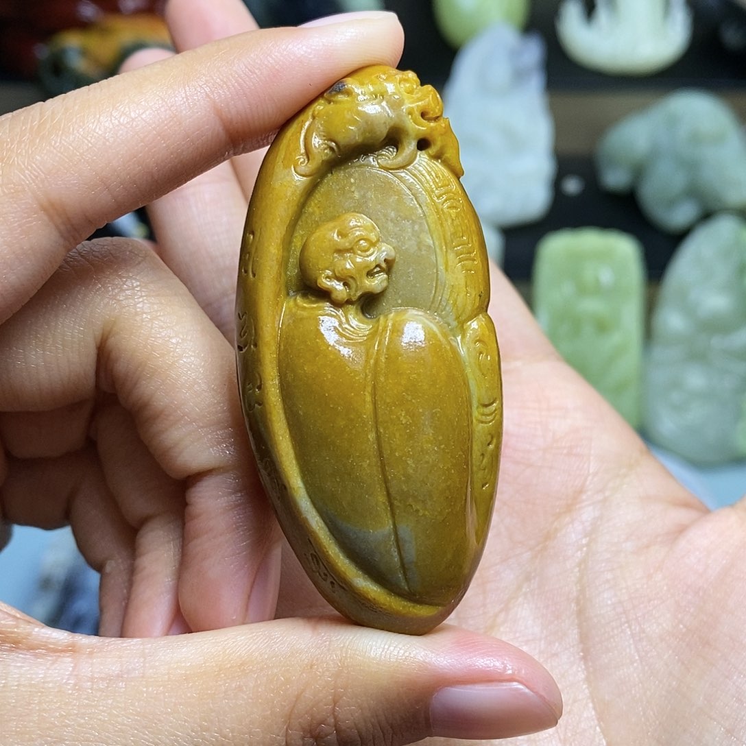 颈饰未镶嵌和田玉