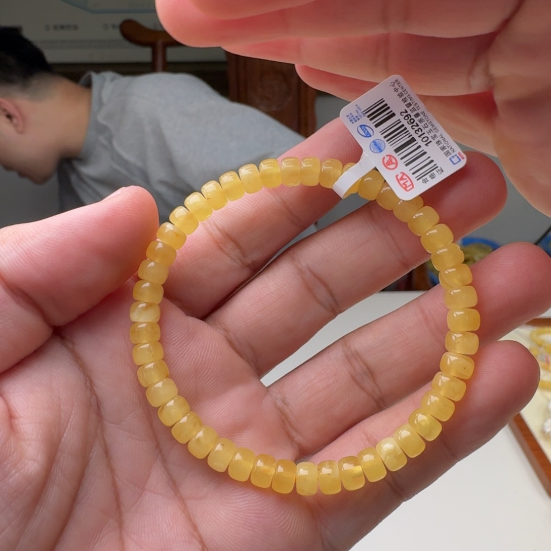 琥珀未镶嵌裸石蜜蜡手串