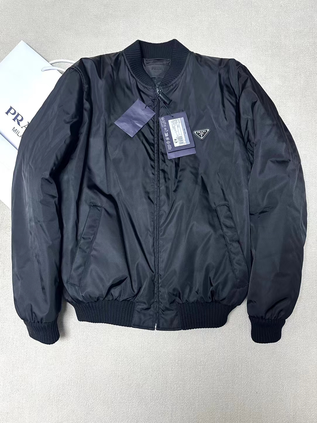 全新未使用 Prada/普拉达 54码 金属三角标 bomber棉服夹克外套