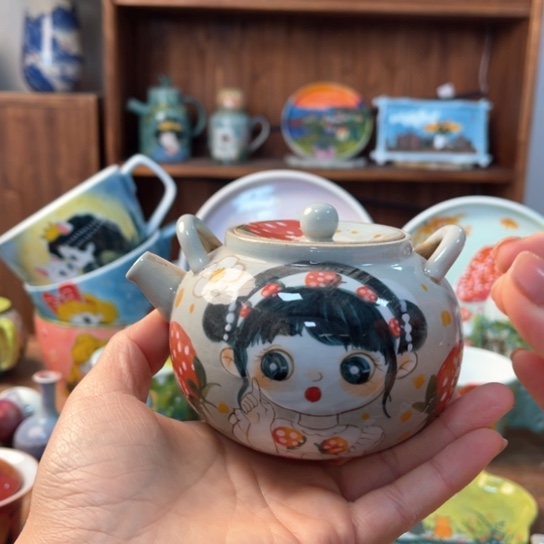 炉景德镇釉下手绘陶瓷 