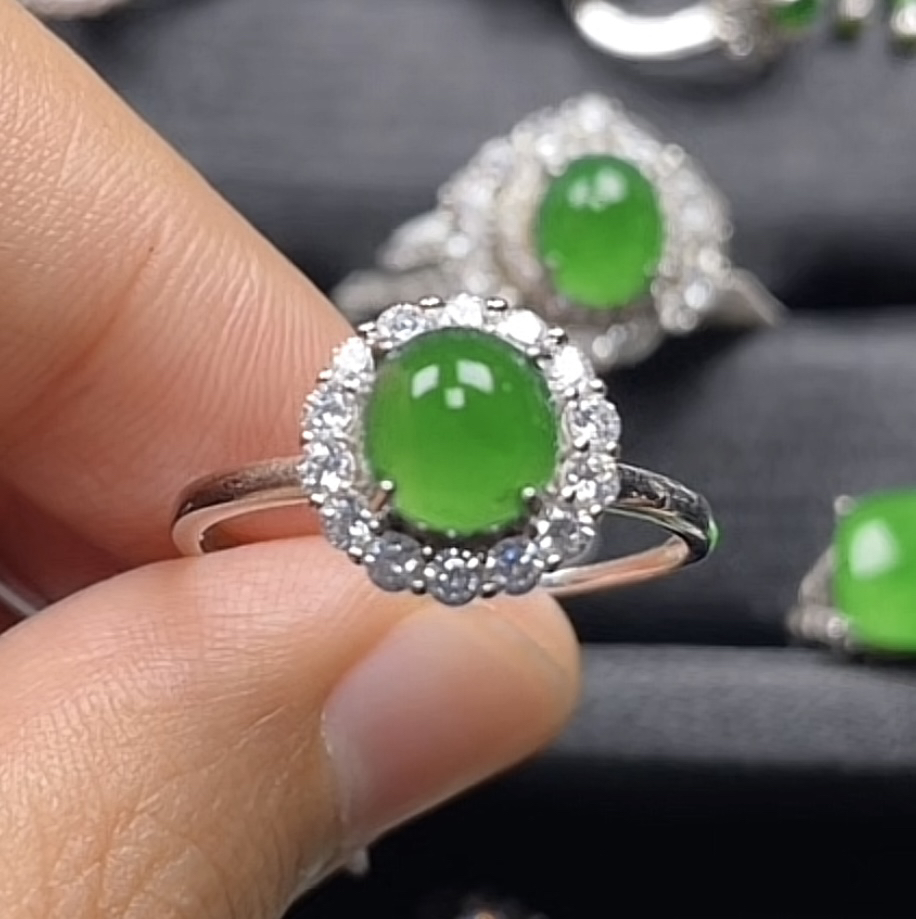 A货翡翠925银镶嵌戒指