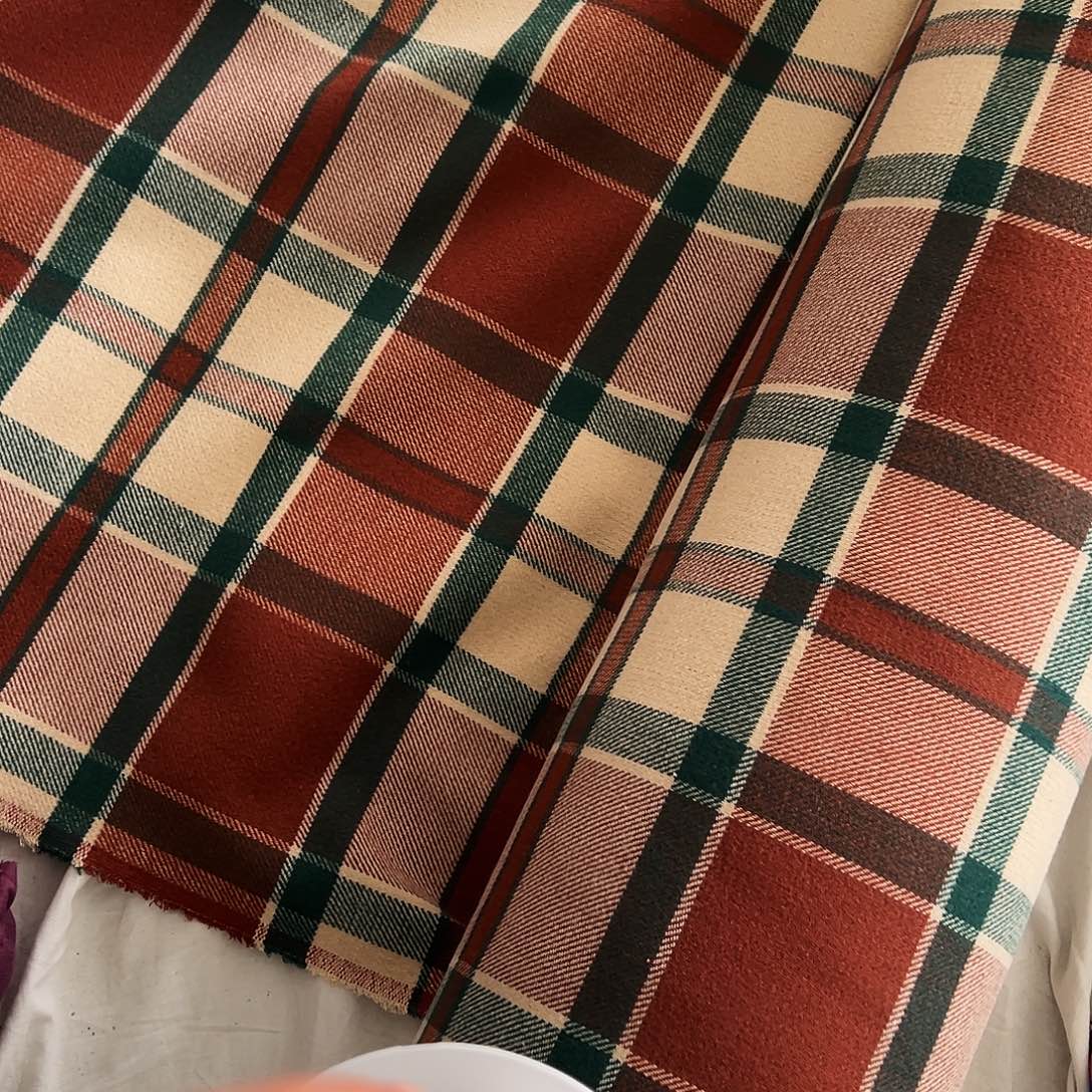 棉一米价港货格子尼1.5米宽果子对面仓库