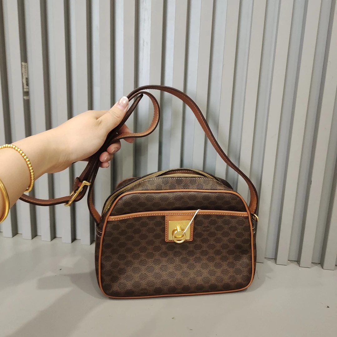 95新 思琳 兔兔奢/思琳斜挎包/250214079