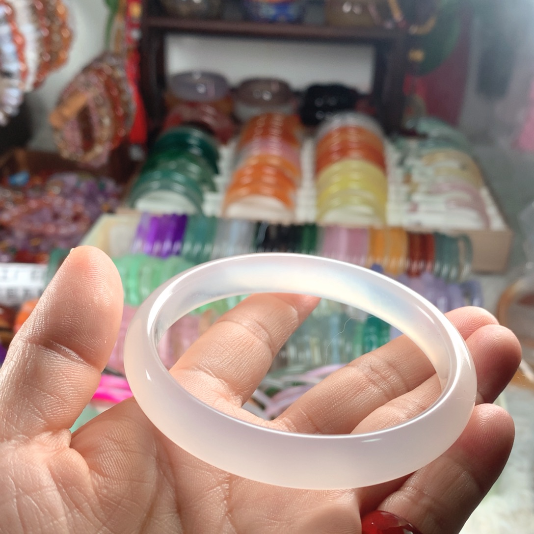 乌***蛙玛瑙/玉髓未镶嵌手镯