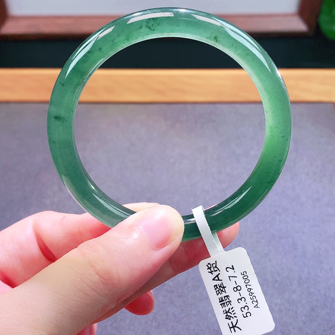 未镶嵌手镯翡翠天然翡翠