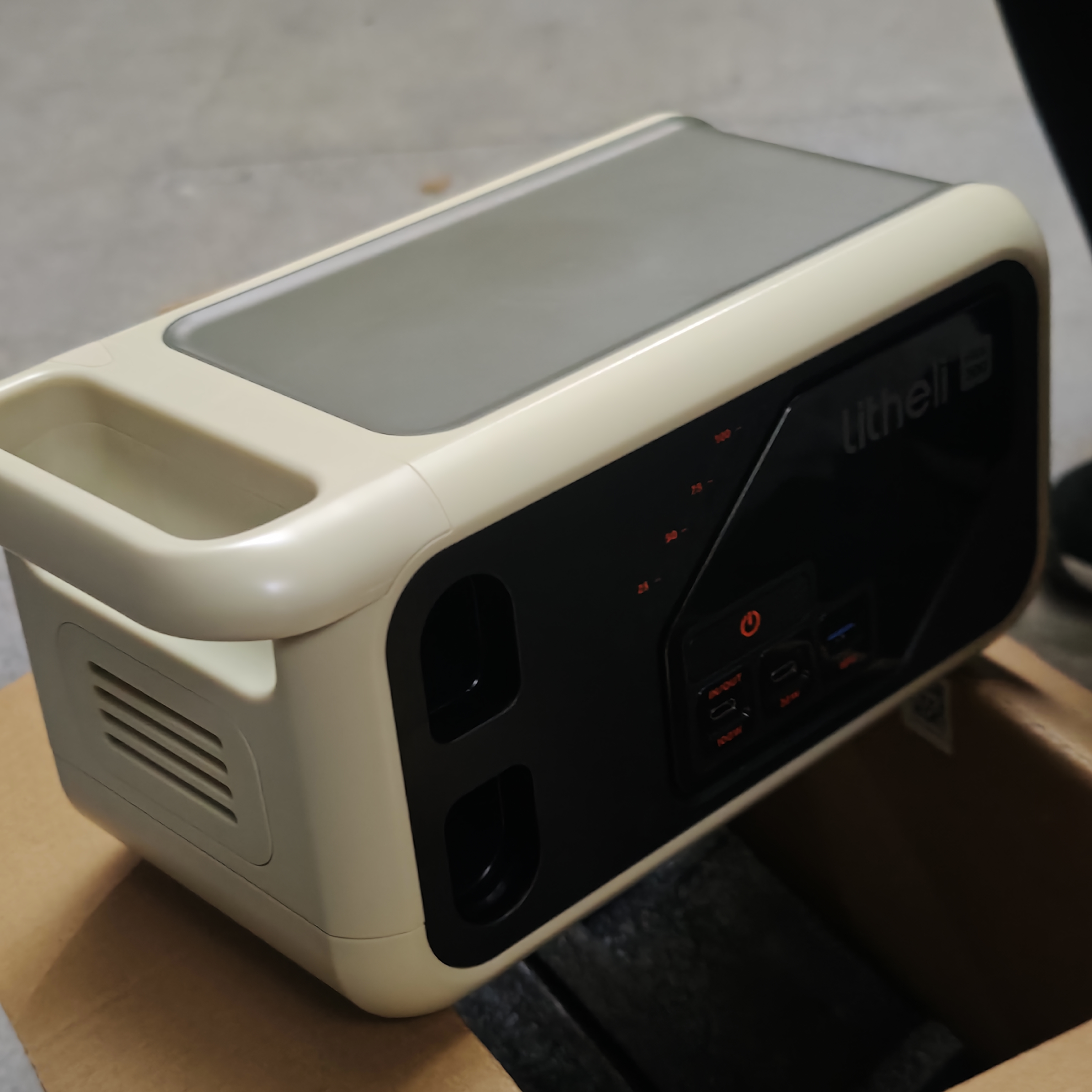 【XC-4283问题件】户外移动电源 300SE