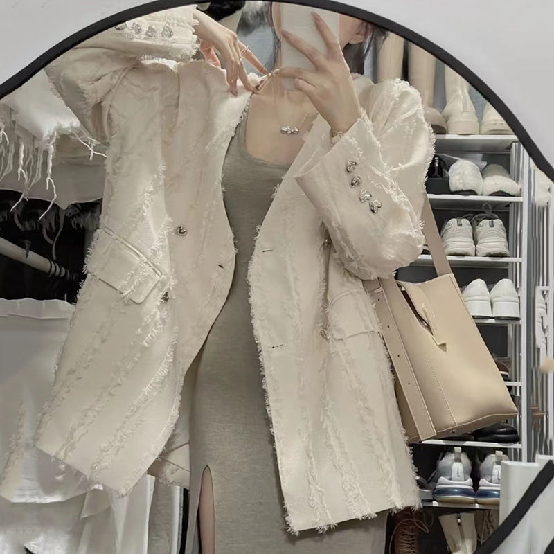 爱心扣羽毛流苏外套女春季新款气质高级感仙气飘飘西装上衣