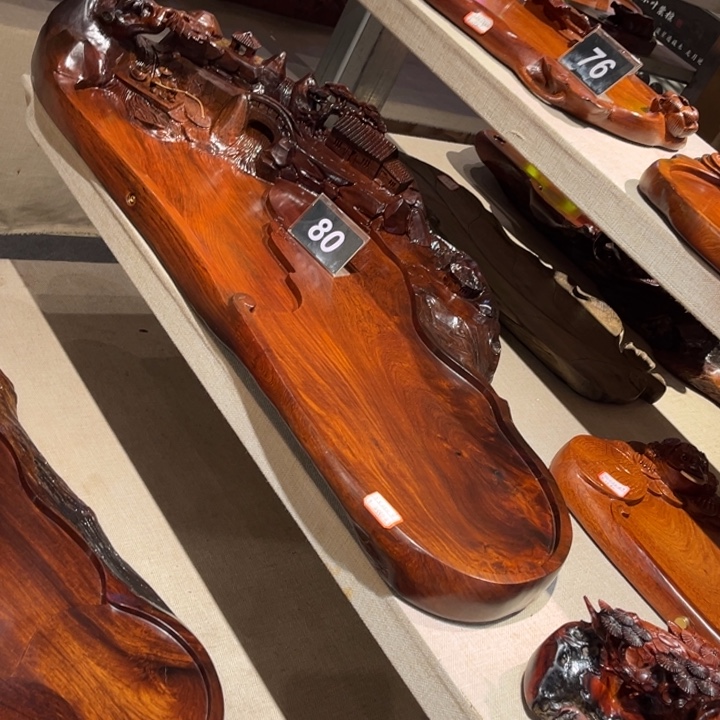 B***穆桌花梨木类缅甸花梨木