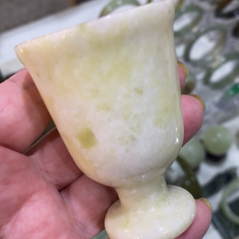 蛇纹石玉未镶嵌手把或挂件