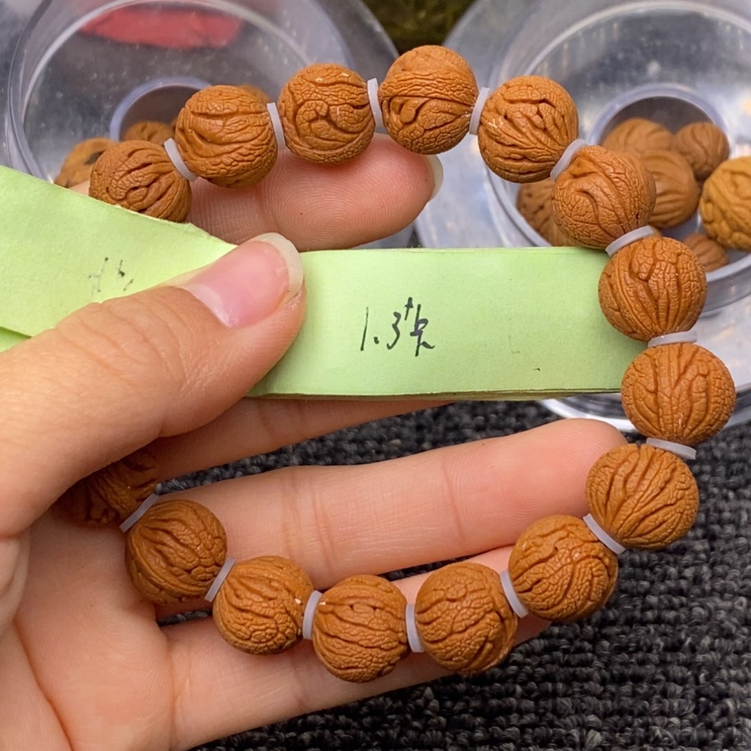 秦岭山脉龙纹桃核 17