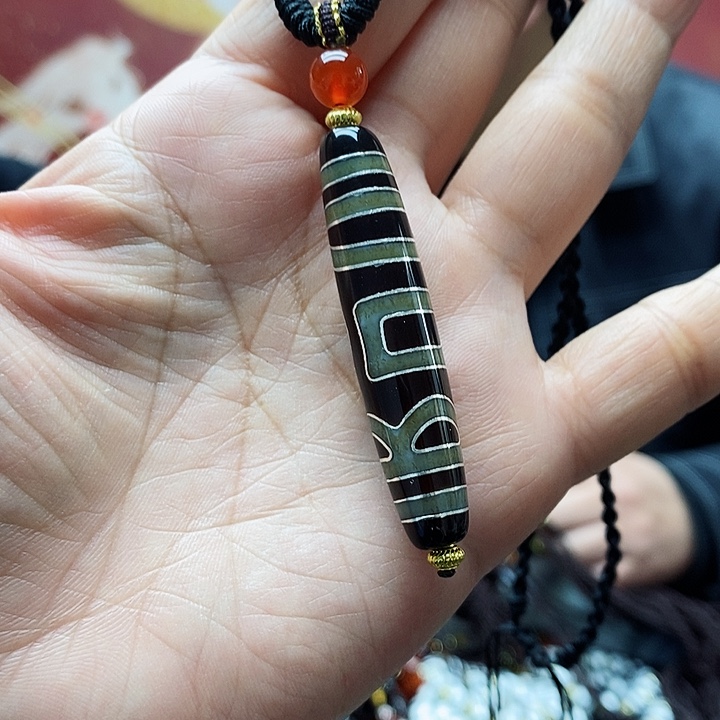玛瑙/玉髓颈饰合金