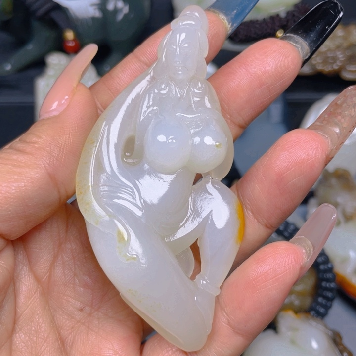 和田玉挂件未镶嵌君***海