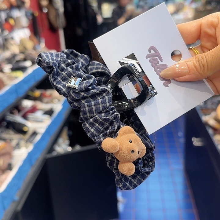 非金属布艺蓝格子小熊 抓夹