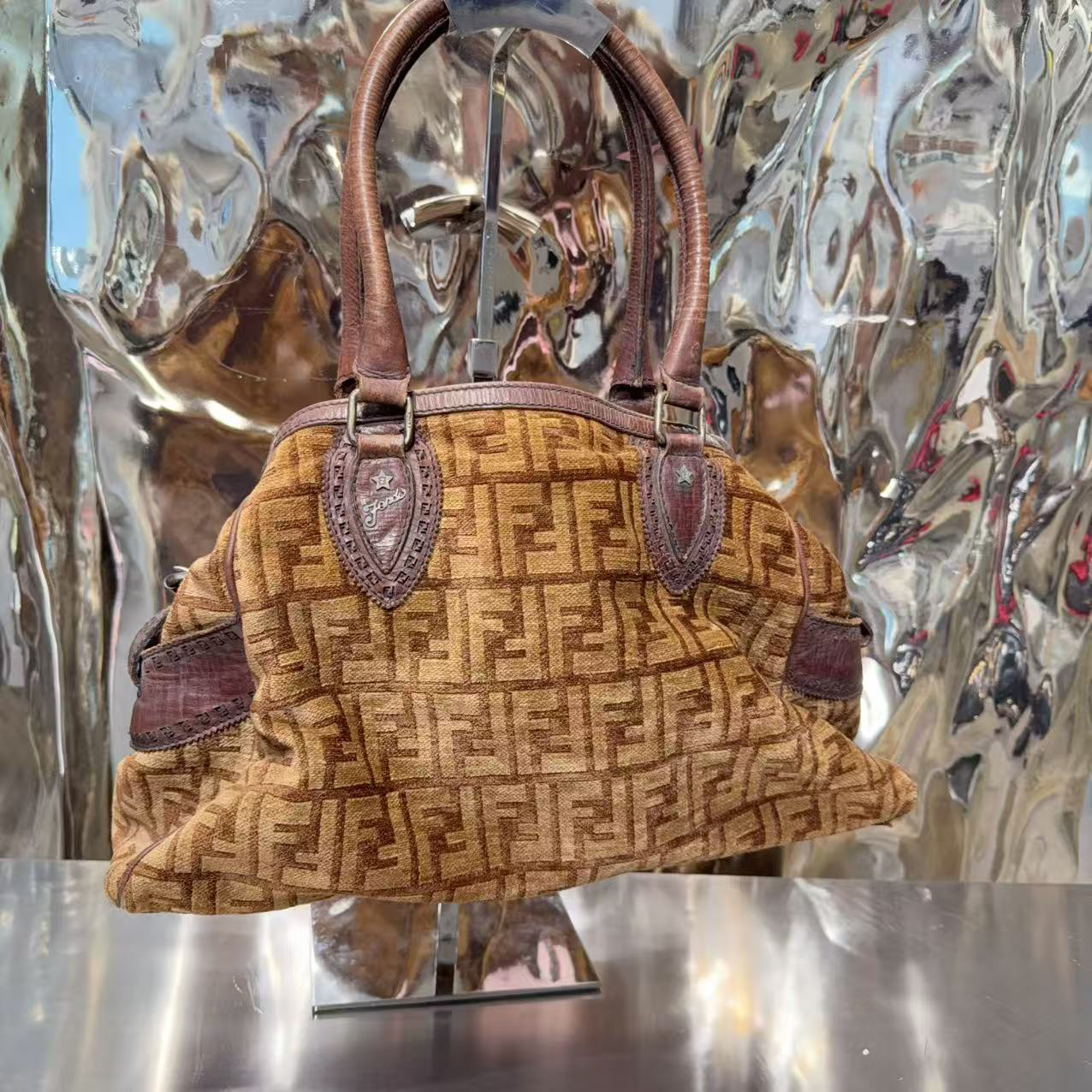 95新 FENDI/芬迪 芬迪 FENDI 老花 贝壳 手提