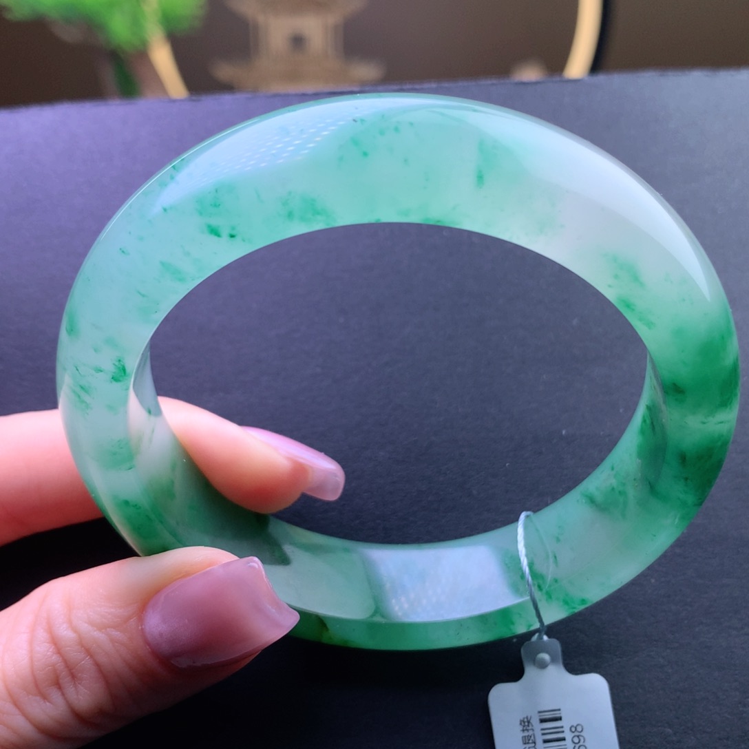 石英质玉手镯未镶嵌泉****司